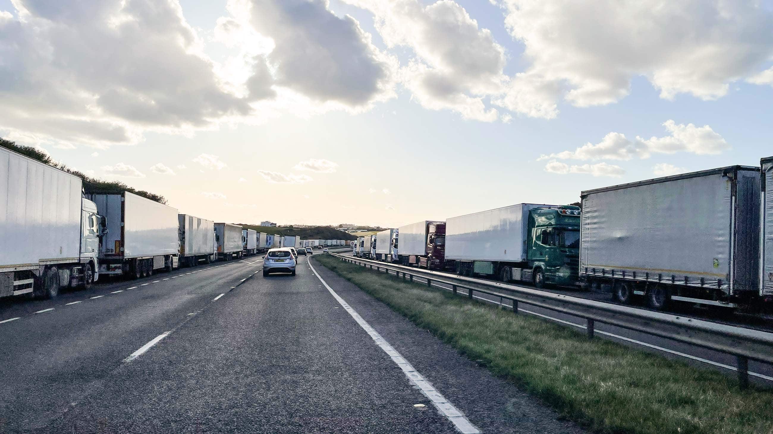 Lkw-Schlangen